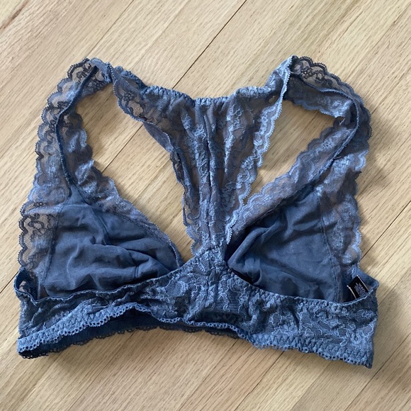 NWOT Victoria Secret Gray Racerback Bralette - Picture 3 of 5